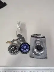Master Lock LOCKER COMBINATION PADLOCK SINGLE CENTER DIAL COMBINATION PADLOCK