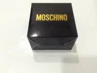 在飛比找Yahoo!奇摩拍賣優惠-MOSCHINO 全新時尚化妝包