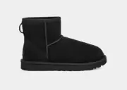 UGG Women CLASSIC MINI II Boots - Black - Size US 7 - NIB