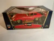 BBurago 1:18 1961 Jaguar Red "E" Coupe w/box