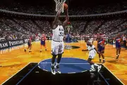 Orlando Magic Shaquille O'Neal rebounding vs Phoenix Suns during p- Old Photo