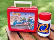 NOS Vintage 1997 Mattel Hot Wheels Lunchbox With Matching Thermos Made In USA