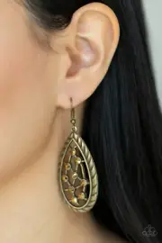 Paparazzi ~ Industrial Incandescence Brass Earrings ~NEW RELEASE 2021 ~ WOW