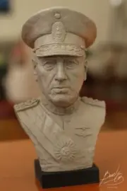 JUAN DOMINGO PERÓN BUST -- President ARGENTINA Statue Figure Sculpture Evita Eva