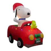 Gemmy Peanuts 6-ft LED Snoopy & Woodstock in Car Christmas Airblown Inflatable