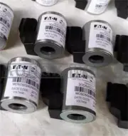 1PC Eaton Vickers 300AA00022A 24DC solenoid valve coil New