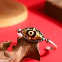 在飛比找蝦皮購物優惠-精工鑲嵌復古藏式一眼天手鐲藏族民族風特色高級感鐲子手環手飾