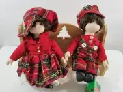 House of Lloyd Holly/Barry Dolls Wood Bench Christmas Around the World Assembled