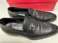 在飛比找Yahoo!奇摩拍賣優惠-Salvatore Ferragamo 精品正品 黑色 馬蹄