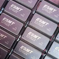 在飛比找蝦皮購物優惠-Ic SD RAM 原裝設備製造 ESMT M12L6416