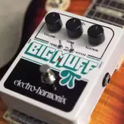 Electro-Harmonix Big Muff Pi with Tone Wicker