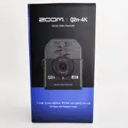 Zoom Q2n-4K Ultra HD Handy Video Recorder + 128GB Card + Tripod & USB Reader