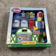 Vintage 1998 Lyons Playskool Group Barney & Friends Barn Super Playset Brand New