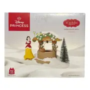 St. Nicholas Square Village Disney Princess Snow White Well Hand-Painted New