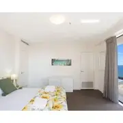 Immaculately Presented Apartment On The 18th Floor!