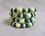 Santo Domingo Lime Serpentine & Onyx Bead Wrap Wire Bracelet by E Coriz JB288