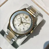 在飛比找Yahoo!奇摩拍賣優惠-VERSACE Greca Action Chrono 白色