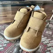 Old Navy High-Top Faux-Suede Secure-Strap Sneaker Boots for Toddler Size 6