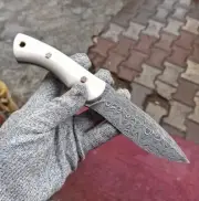 HANDMADE DAMASCUS STEEL COWBOY KNIFE | RESIN HANDLE & LEATHER SHEATH