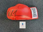 MIKE TYSON HAND SIGNED 16 OZ EVERLAST BOXING GLOVE - BECKETT AUTHENTICATED