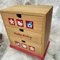在飛比找蝦皮購物優惠-日本進口Hello Kitty好朋友系列木製品三層櫃