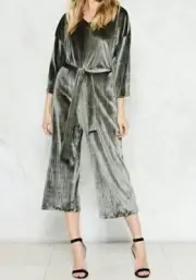 NWT Women's NASTY GAL Sz 2 US Green Get A Jump Start Pleated Velvet Jumpsuit **