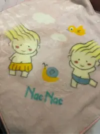 在飛比找Yahoo!奇摩拍賣優惠-麗嬰房 nac nac 毛毯 嬰兒被 二手出清 方型毯 保暖