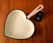 NWT SMITH CLARK IRONWORKS PINK CAST IRON ENAMEL HEART SKILLET/PAN 9" VALENTINE