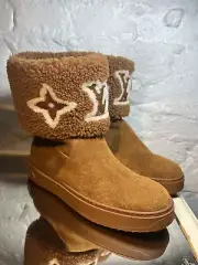 LOUIS VUITTON Snowdrop Brown Suede & Shearling LV Inıtıals Ankle Boots