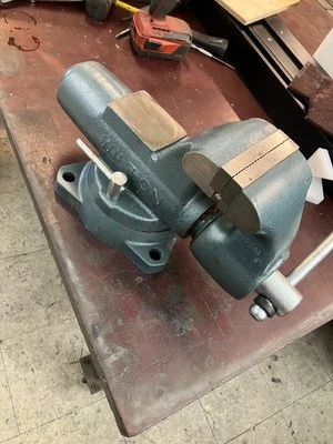 WILTON 28832 BENCH VISE 450s 4,5”WIDTH 6”OPENING 4-14" DEPTH SWIVEL BASE NEW USA