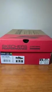 Skechers Women's 8.5 Black/Pink Go Run CONSISTENT MStrike Sneaker Ultra Light