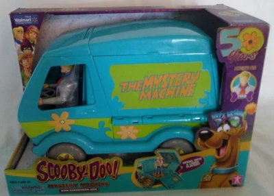 Scooby-Doo Mystery Machine Van Play Set w/Fred Action Figure 50 Year Anniversary