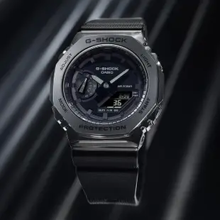 【CASIO 卡西歐】G-SHOCK 酷黑時尚 金屬八角農家橡樹雙顯錶 母親節 禮物(GM-2100BB-1A)