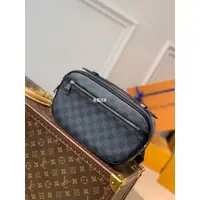 在飛比找蝦皮購物優惠-二手Louis Vuitton LV Ambler 腰包 N