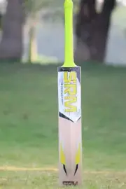 New Attractive & Wonderful Kashmiri Willow Cricket Bats Pack of 1