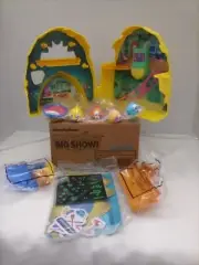 Baby Shark's Big Show! Shark House Playset Lights and Sounds Toddler Pl