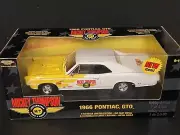 1966 Pontiac GTO Mickey Thompson 1:18 Ertl American Muscle - SEALED