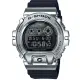 【CASIO 卡西歐】G-SHOCK 個性金屬三重指示器休閒錶-黑X銀 GM-6900-1DR/48.7mm