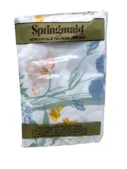 NOS Springmaid Wondercale Poly/cotton standard pillow cases, white with floral