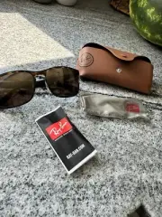 Ray-Ban Justin Rectangular Sunglasses for Men - Matte Havana / Brown gray