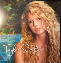 在飛比找Yahoo!奇摩拍賣優惠-(全新未拆封)Taylor Swift 泰勒絲 - 首張同名