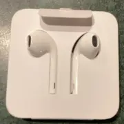 Apple iPhone Original Wired Headset Earphones Earpods
