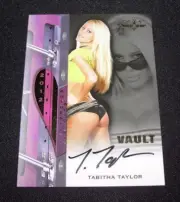 2012 Benchwarmer TABITHA TAYLOR Vault #27 Black Ink Autograph PLAYBOY Playmate