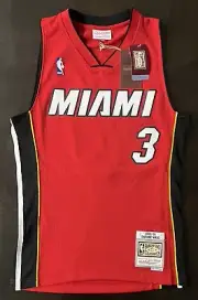 New Miami Heat 2005-06 Dwyane Wade #3 Mitchell & Ness Swingman Jersey Sz S