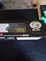 Lionel Racing Kevin Harvick Elite 1:24 Scale Diecast Car
