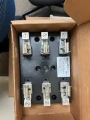 Fuse Block 600VAC 600VDC Class J 100A 3-Pole Box with Reinforced Clip 61008J NEW