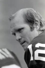 Quarterback Terry Bradshaw Of The Pittsburgh Steelers Nfl 1977 OLD PHOTO 2