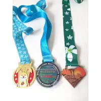 在飛比找蝦皮購物優惠-馬拉松獎牌2023年大湖草莓馬 卓蘭水果馬 台北星光馬拉松