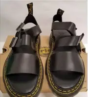 NIB DR. MARTENS GRYPHON UNISEX BRANDO BLACK LEATHER GLADIATOR SANDALS W12 M11