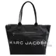 【新進品牌 補12個】茱麗葉精品 MARC JACOBS 馬克賈伯 經典LOGO帆布肩背大托特包.黑現金價$5,380